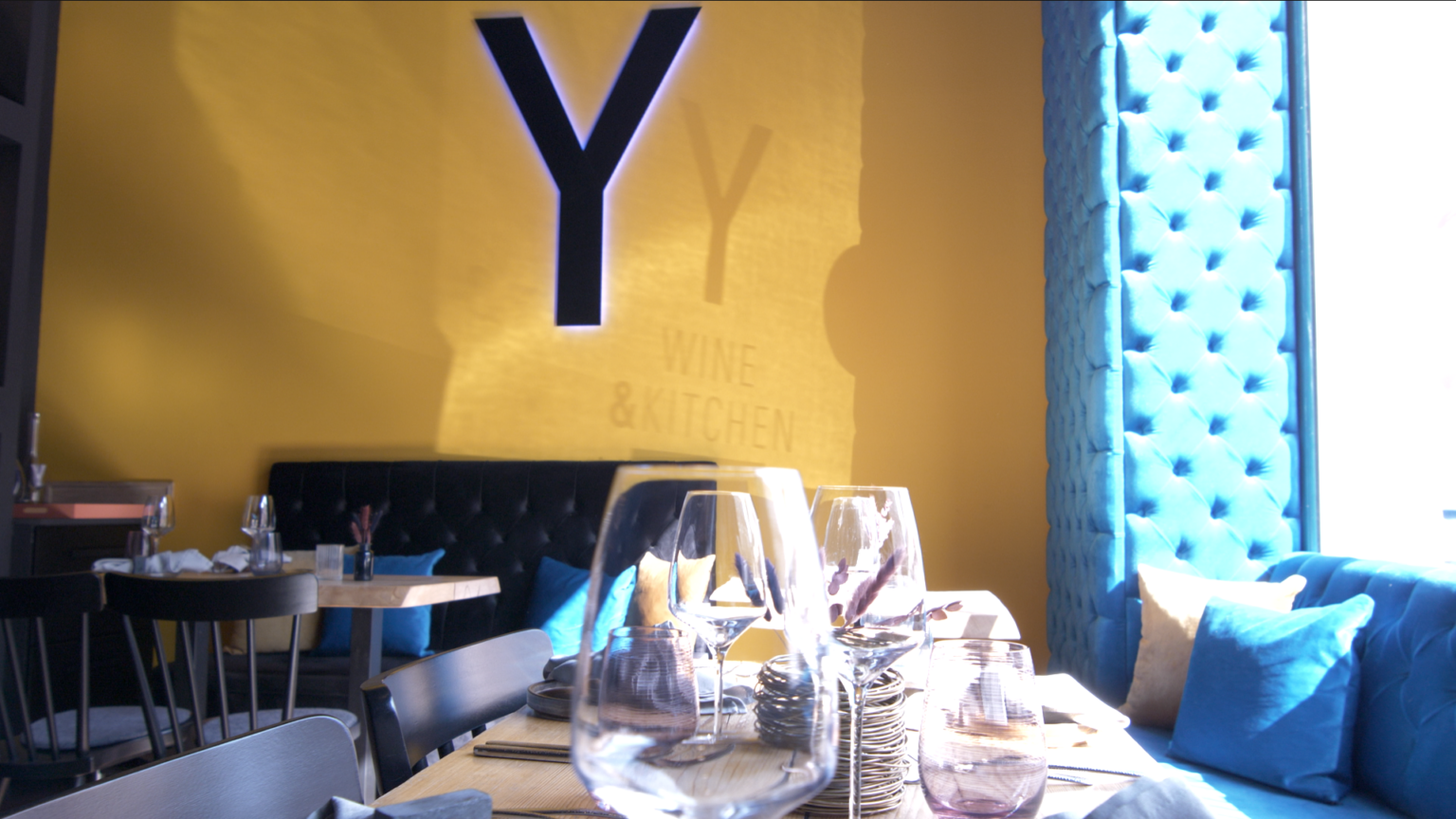 Y WINE in Eltville und bald in Wiesbaden Wines for generation Y