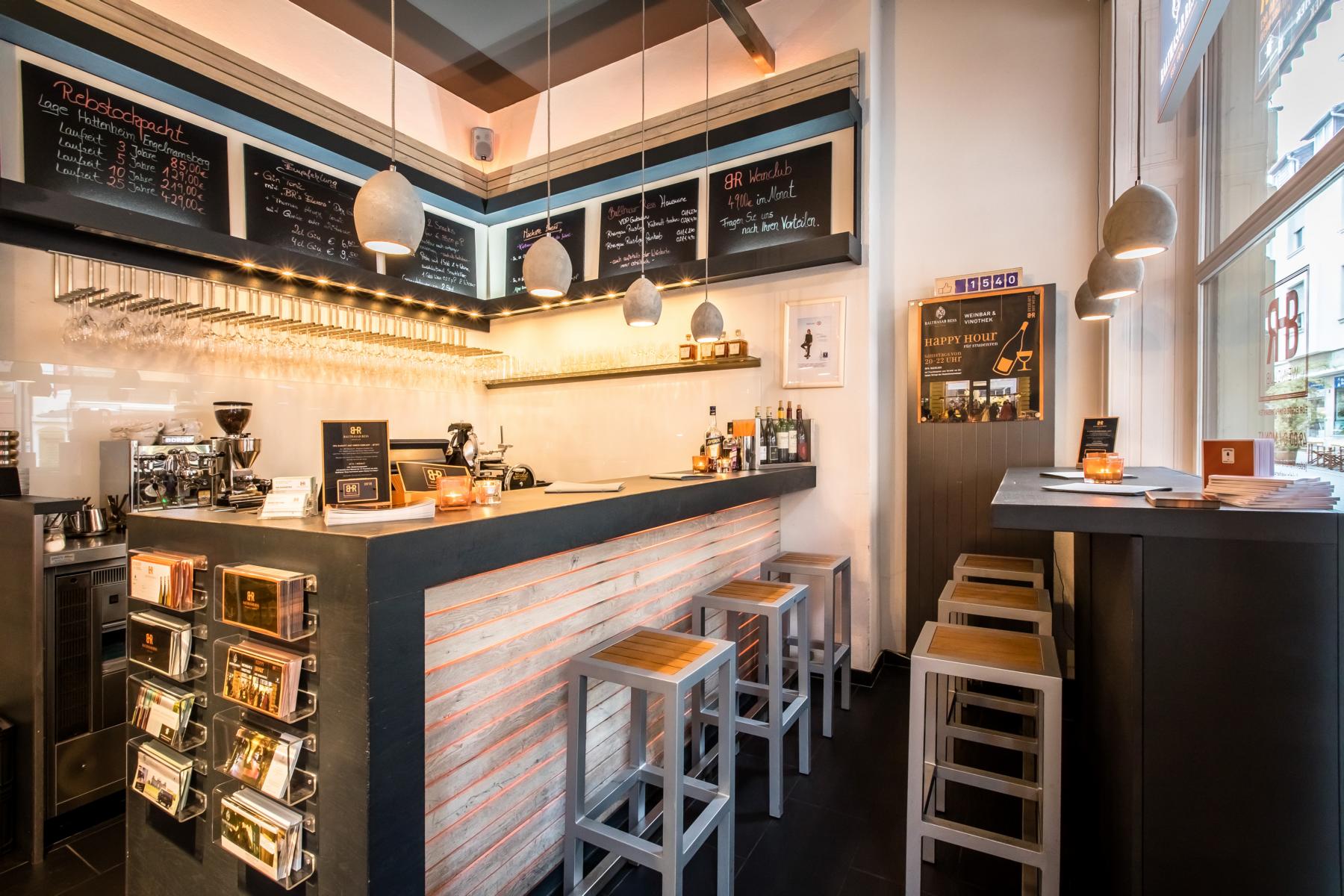 Sekt und WeinGenuss in der Mauergasse in Wiesbaden the good place Leben, Arbeiten, Erleben