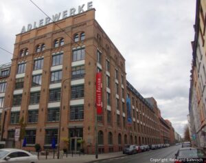 Adlerwerke in Frankfurt (Außenansicht von der Straße) - Stadtführung