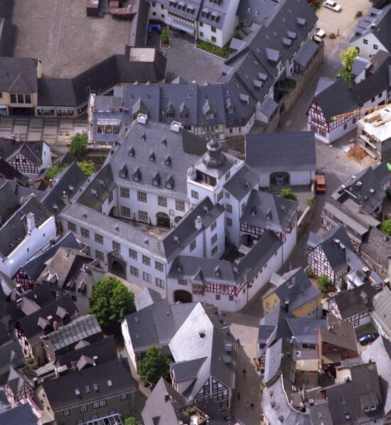 Luftaufnahme der Stadt Limburg an der Lahn mit Blick auf den Walderdorffer Hof